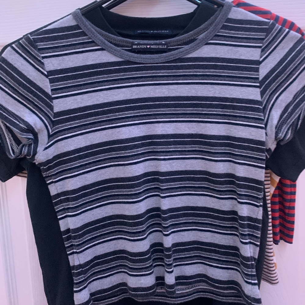 Cute Brandy Grey Top!